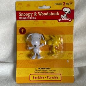 Snoopy & Woodstock Bendable Figure for children 3+.